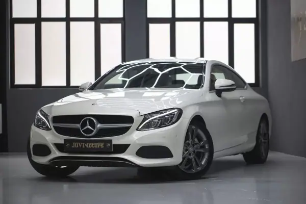 Mercedes-Benz C 220 2017 - 24999 EUR, 184333 km - AUTO.MOTO.pt - 184333km - foto 3 de 17