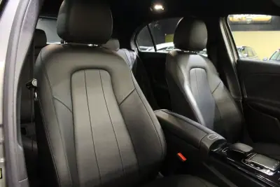 Mercedes-Benz A 250 2020 - 23890 EUR, 109000 km - AUTO.MOTO.pt - 109000km - foto 13 de 29