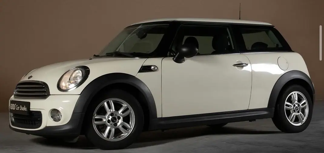 MINI One 2011 - 5500 EUR, 207000 km - AUTO.MOTO.pt - 207000km - foto 1 de 9