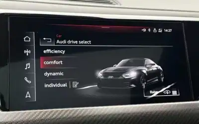 Audi e-tron GT 2022 - 55990 EUR, 80804 km - AUTO.MOTO.pt - 80804km - foto 21 de 31