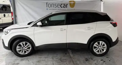 Peugeot 3008 2018 - 14490 EUR, 105034 km - AUTO.MOTO.pt - 105034km - foto 3 de 13