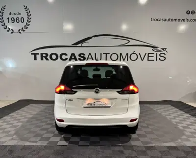 Opel Zafira 2014 - 10900 EUR, 203750 km - foto 4 de 52