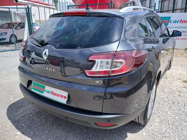Renault Mégane Sport Tourer 2010 - 6850 EUR, 158137 km - AUTO.MOTO.pt - 158137km - foto 7 de 24