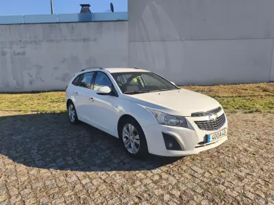 Chevrolet Cruze SW 2013 — photo 3 of 11