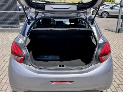 Peugeot 208 2019 - 11990 EUR, 53000 km - AUTO.MOTO.pt - 53000km - foto 19 de 19