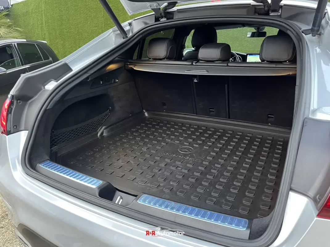 Mercedes-Benz GLC 300 2020 - 49900 EUR, 69000 km - AUTO.MOTO.pt - 69000km - foto 11 de 32