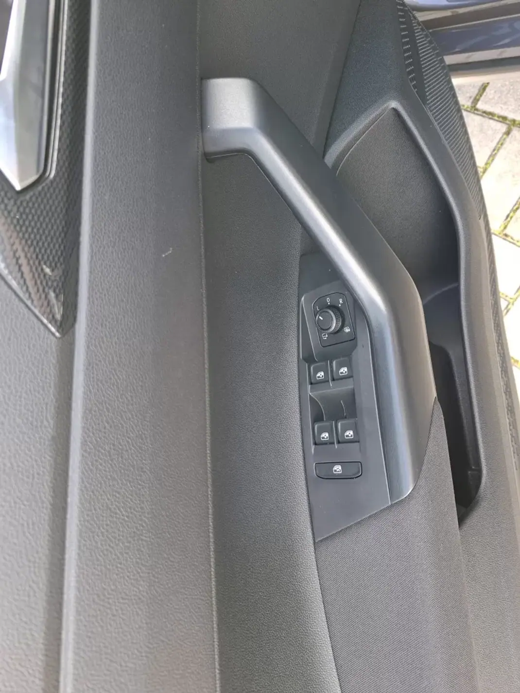 Volkswagen Taigo 2025 - 23500 EUR, 18600 km - AUTO.MOTO.pt - 18600km - foto 18 de 30