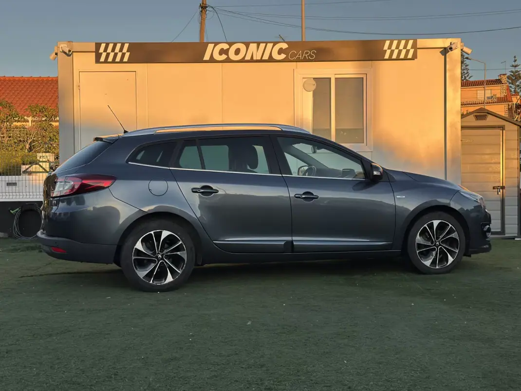 Renault Mégane Sport Tourer 2015 - 7990 EUR, 182000 km - 182000km - foto 9 de 39