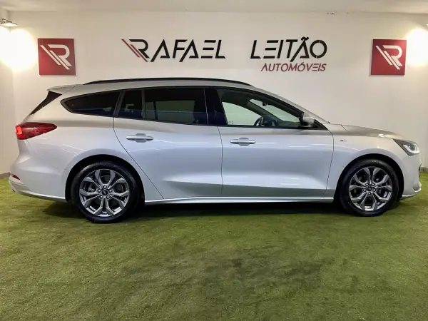 Ford Focus SW 2023 - 19450 EUR, 88000 km - AUTO.MOTO.pt - 88000km - foto 7 de 33
