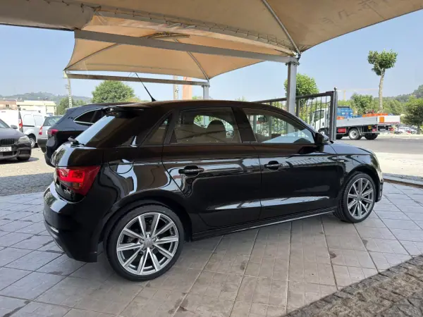 Audi A1 Sportback 2014 - 15750 EUR, 119146 km - 119146km - foto 9 de 26