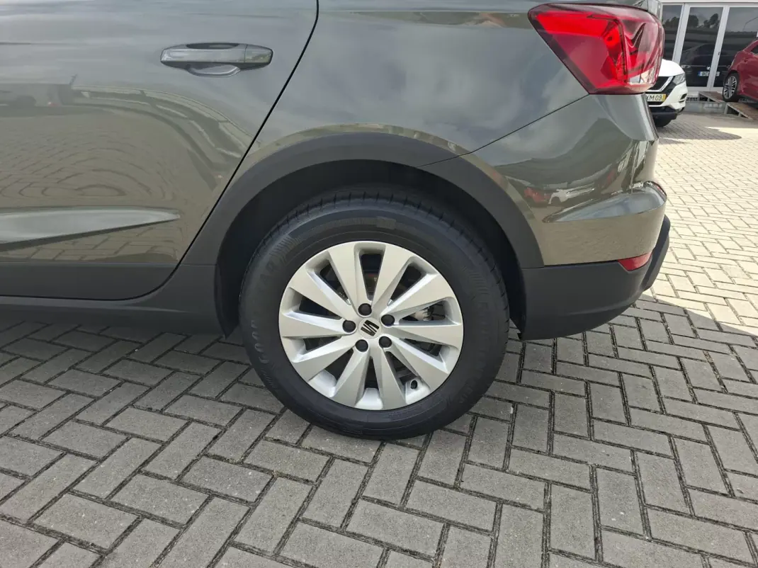 SEAT Arona 2023 - 17750 EUR, 25100 km - 25100km - foto 9 de 30