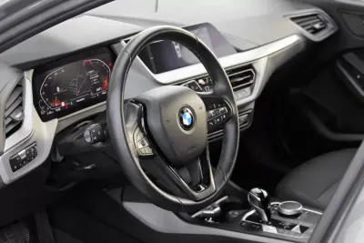 BMW 116 2023 - 27990 EUR, 62450 km - AUTO.MOTO.pt - 62450km - foto 5 de 19