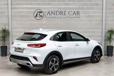 Kia XCeed 2022 - 22450 EUR, 15890 km - AUTO.MOTO.pt - 15890km - foto 6 de 51