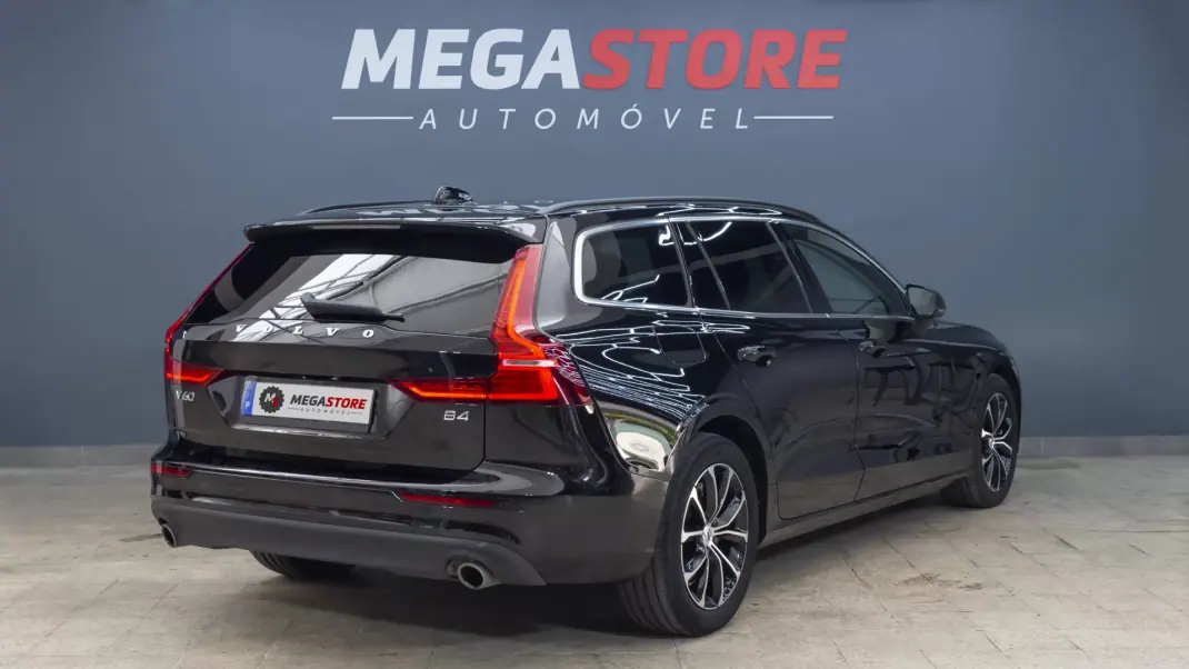 Volvo V60 2021 - 26900 EUR, 99000 km - AUTO.MOTO.pt - 99000km - foto 7 de 36