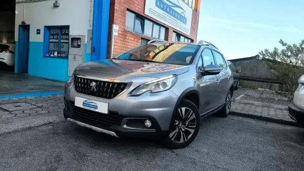 Peugeot 2008 2017 - 11500 EUR, 164000 km - AUTO.MOTO.pt - 164000km - foto 7 de 15