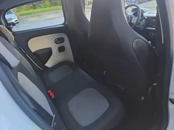 Renault Twingo 2022 - 13990 EUR, 30000 km - AUTO.MOTO.pt - 30000km - foto 21 de 24