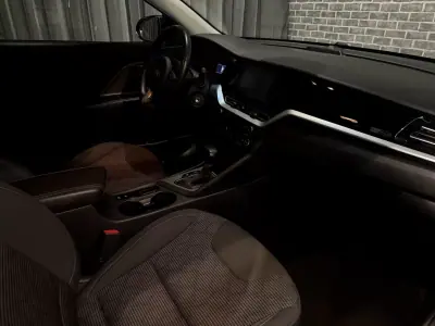 Kia Niro 2020 - 17490 EUR, 168000 km - AUTO.MOTO.pt - 168000km - foto 7 de 21