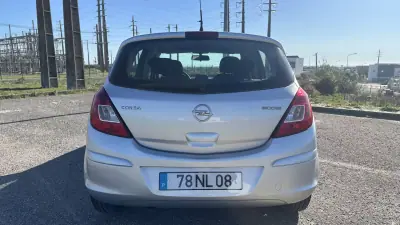 Opel Corsa 2013 - 4650 EUR, 212000 km - AUTO.MOTO.pt - 212000km - foto 7 de 13