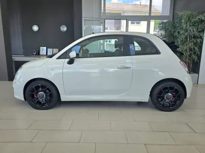 Fiat 500C 2014 - 9990 EUR, 69691 km - AUTO.MOTO.pt - 69691km - foto 5 de 38