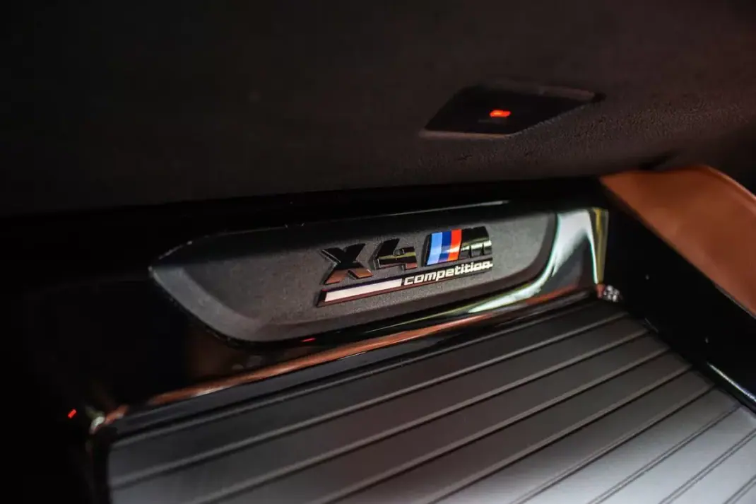 BMW X4 M 2023 - 94500 EUR, 59131 km - 59131km - foto 30 de 51