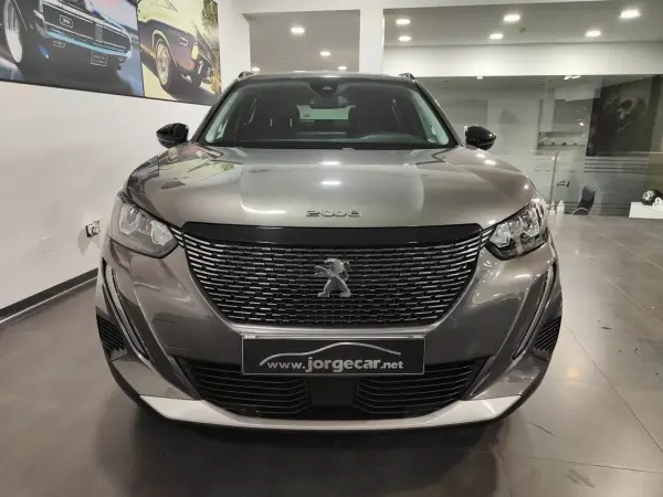 Peugeot 2008 2020 - 13990 EUR, 75000 km - 75000km - foto 2 de 27