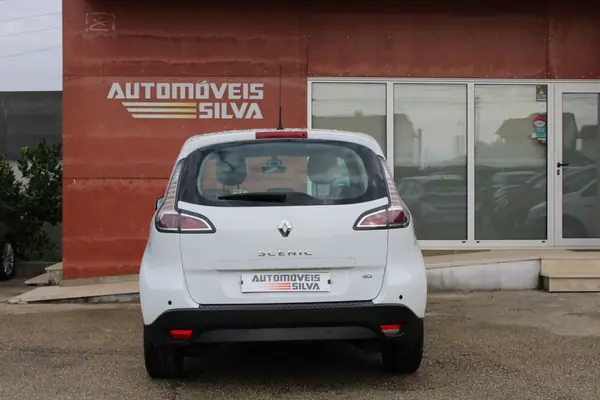 Renault Scénic 2012 - 7900 EUR, 212000 km - AUTO.MOTO.pt - 212000km - foto 7 de 21