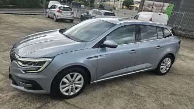 Renault Mégane Break 2020 - 16900 EUR, 127254 km - 127254km - foto 2 de 10