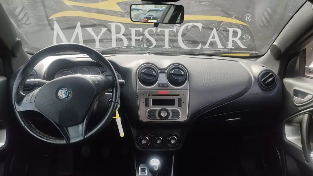 Alfa Romeo MiTo 2010 - 9900 EUR, 136403 km - AUTO.MOTO.pt - 136403km - foto 8 de 9