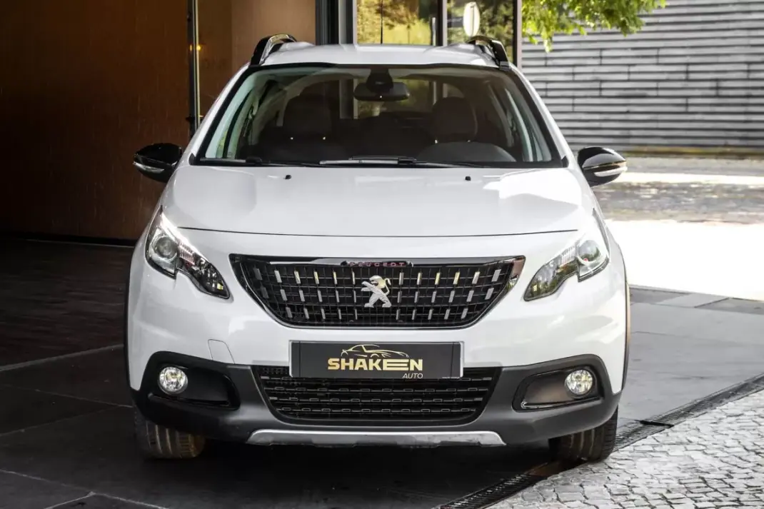 Peugeot 2008 2018 - 11890 EUR, 60033 km - AUTO.MOTO.pt - 60033km - foto 7 de 41