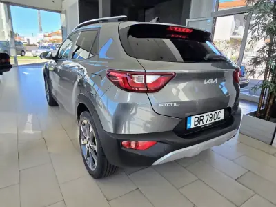 Kia Stonic 2025 — photo 4 of 23