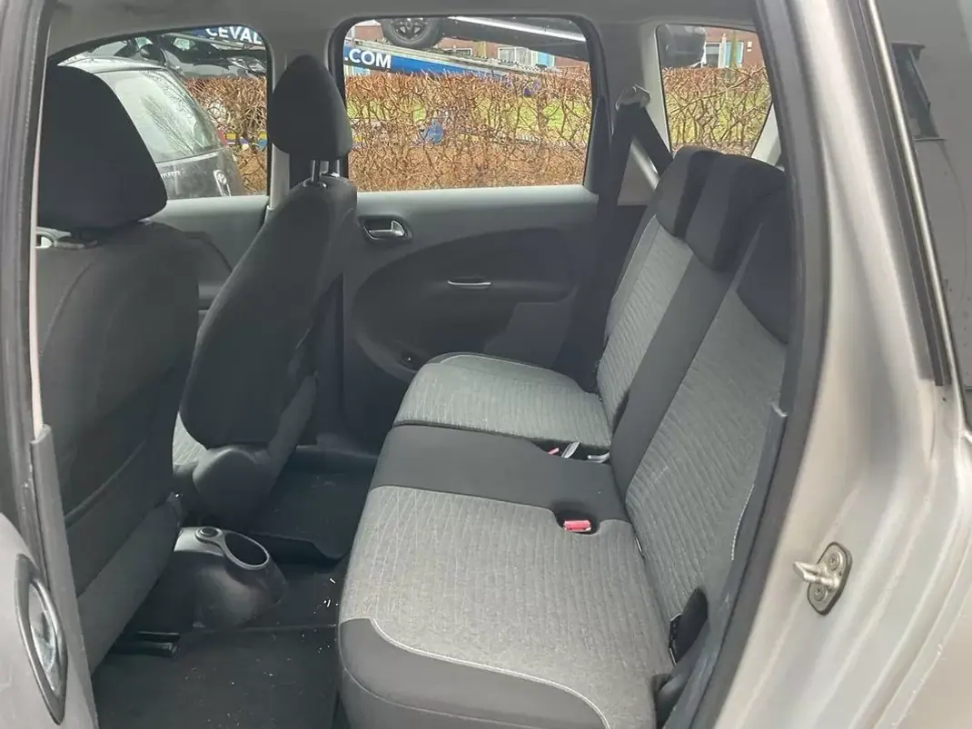 Citroën C3 Picasso 2016 - 7450 EUR, 93298 km - AUTO.MOTO.pt - 93298km - foto 13 de 14