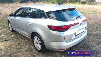 Renault Mégane Sport Tourer 2023 - 22950 EUR, 68025 km - 68025km - foto 4 de 34