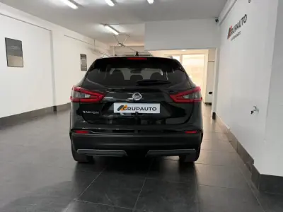 Nissan Qashqai 2018 - 17990 EUR, 145000 km - 145000km - foto 5 de 20