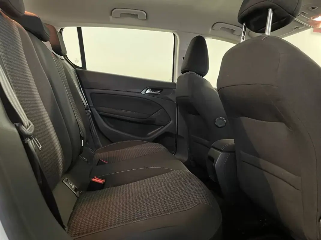 Peugeot 308 2019 - 11250 EUR, 107000 km - AUTO.MOTO.pt - 107000km - foto 16 de 27
