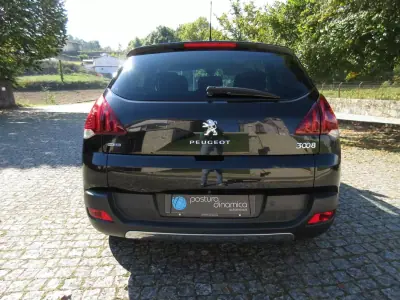 Peugeot 3008 2016 - 13990 EUR, 143000 km - AUTO.MOTO.pt - 143000km - foto 8 de 53