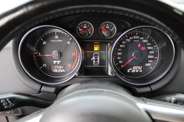 Audi TT Coupé 2009 - 15450 EUR, 207000 km - AUTO.MOTO.pt - 207000km - foto 14 de 24