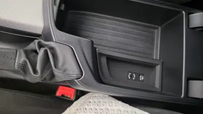 BMW 116 2017 - 16900 EUR, 124814 km - AUTO.MOTO.pt - 124814km - foto 49 de 65