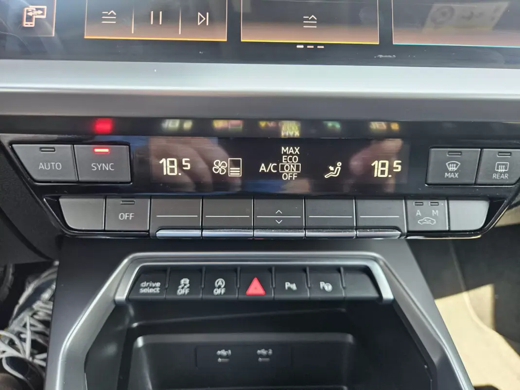 Audi A3 Sportback 2021 - 22900 EUR, 150000 km - 150000km - foto 42 de 42