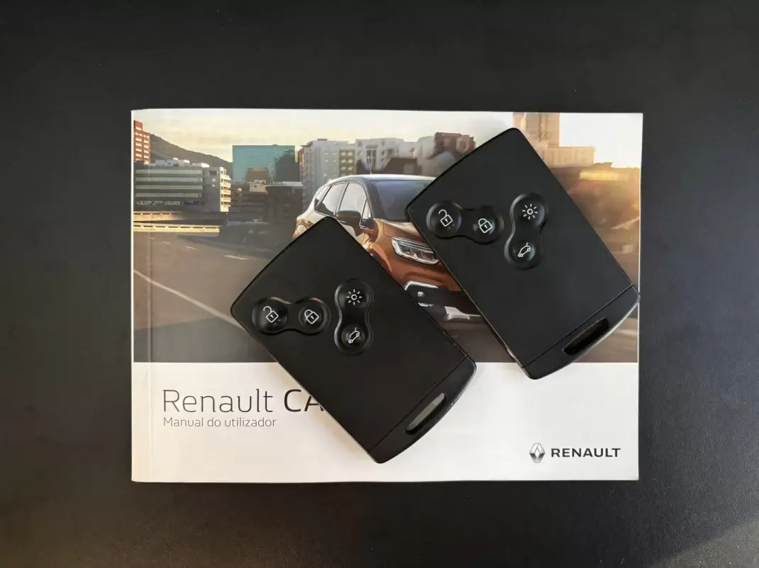 Renault Captur 2018 - 13950 EUR, 119000 km - AUTO.MOTO.pt - 119000km - foto 42 de 42