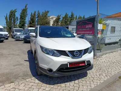 Nissan Qashqai 2017 - 12750 EUR, 153412 km - AUTO.MOTO.pt - 153412km - foto 2 de 30
