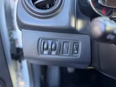 Renault Clio 2018 - 12500 EUR, 167036 km - 167036km - foto 4 de 15