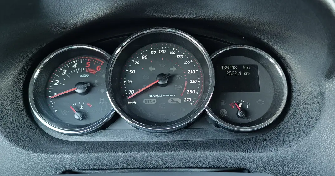 Renault Mégane 2014 - 10900 EUR, 134018 km - 134018km - foto 8 de 12