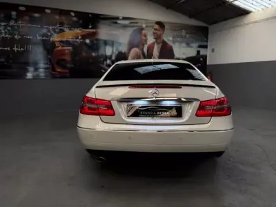 Mercedes-Benz E 250 2009 - 13999 EUR, 270019 km - AUTO.MOTO.pt - 270019km - foto 9 de 17