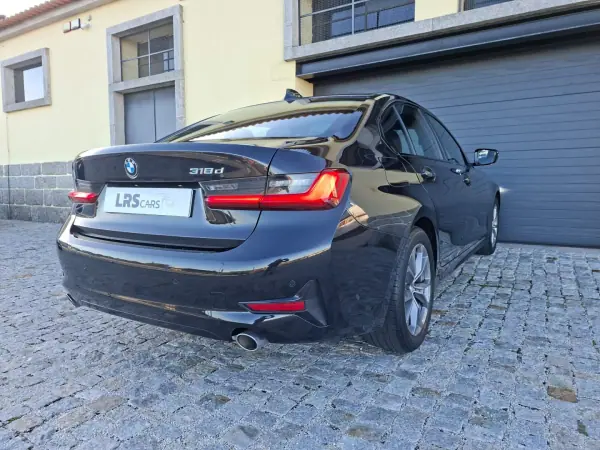 BMW 318 2019 - 28490 EUR, 74597 km - AUTO.MOTO.pt - 74597km - foto 7 de 18