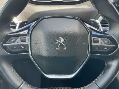 Peugeot 3008 2023 - 24900 EUR, 83000 km - AUTO.MOTO.pt - 83000km - foto 35 de 39