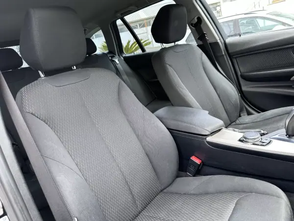 BMW 316 2015 - 12900 EUR, 260000 km - AUTO.MOTO.pt - 260000km - foto 44 de 45