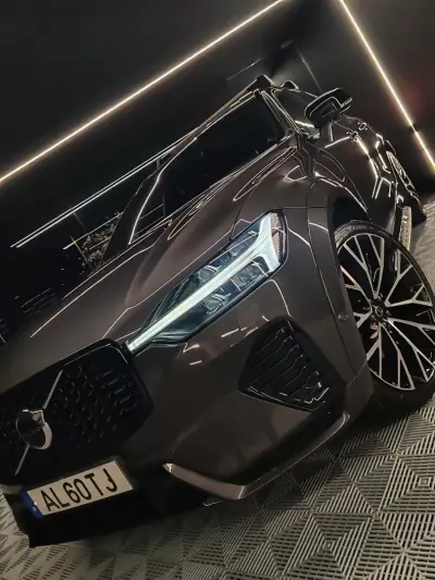 Volvo XC 60 2022 - 41000 EUR, 109000 km - AUTO.MOTO.pt - 109000km - foto 2 de 27