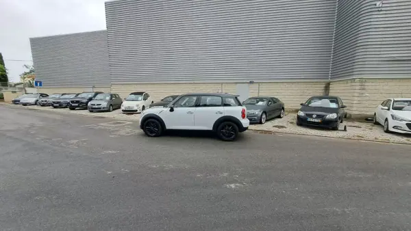 MINI Countryman 2014 - 11980 EUR, 124321 km - AUTO.MOTO.pt - 124321km - foto 22 de 43