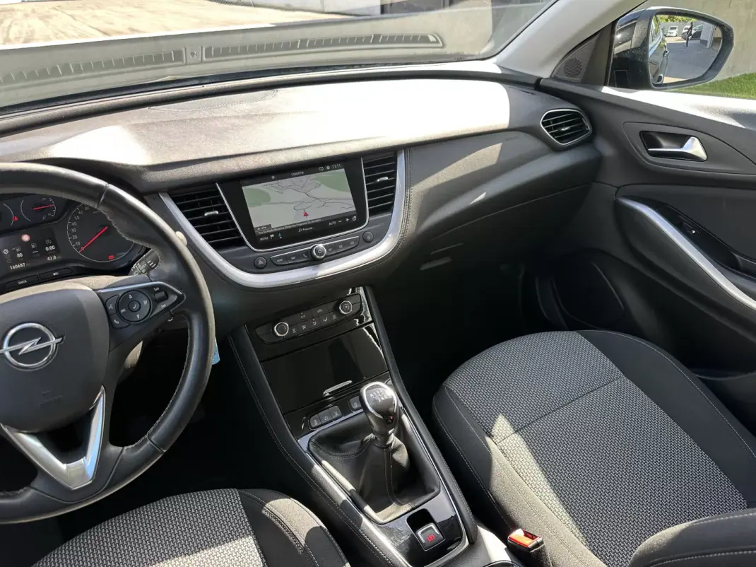 Opel Grandland X 2020 - 15900 EUR, 160000 km - 160000km - foto 26 de 55