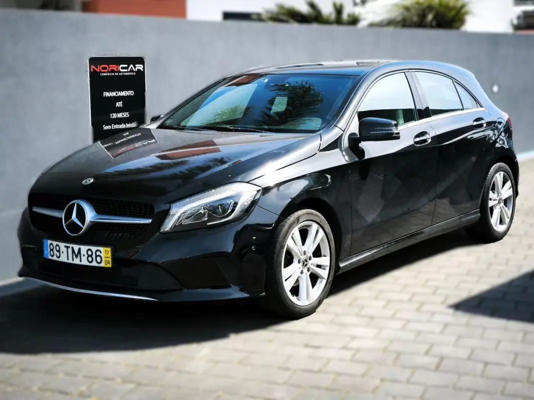 Mercedes-Benz A 180 2017 - 16950 EUR, 165617 km - AUTO.MOTO.pt - 165617km - foto 2 de 4